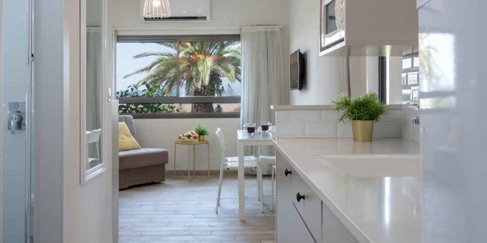 Garden Suite with Balcony living room