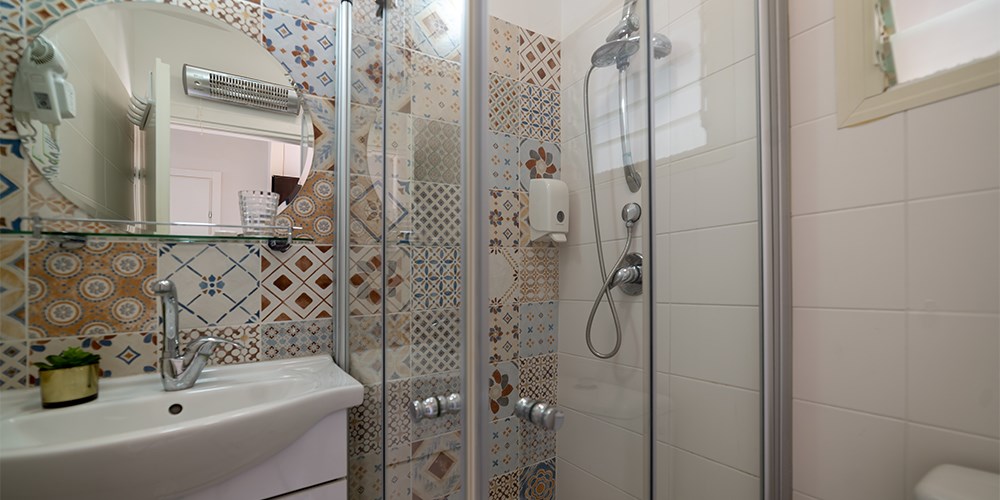 Comfort Room with Balcony - Mizra